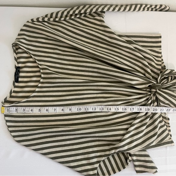 Final Touch Women’s Size Small Green and Cream Top - Picture 8 of 9